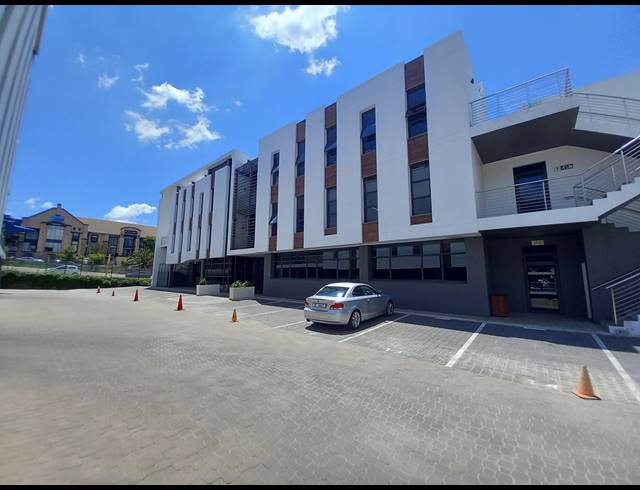 199M² OFFICE TO LET IN BRYANSTON